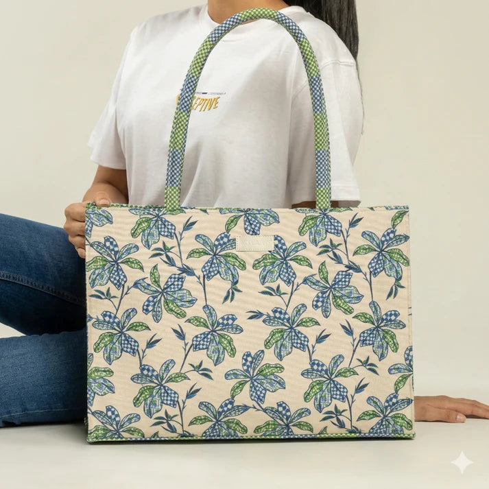 Plant design tote bag