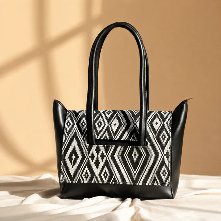 black premium tote bag